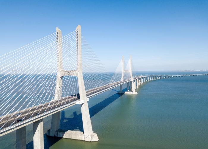 Adobestock 187328504 Low 700X500