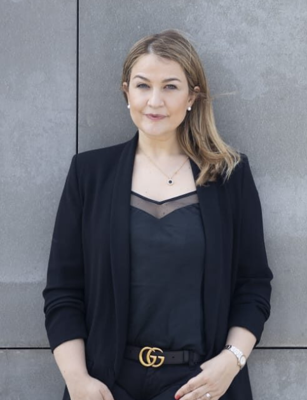 Alexandra De Almeida